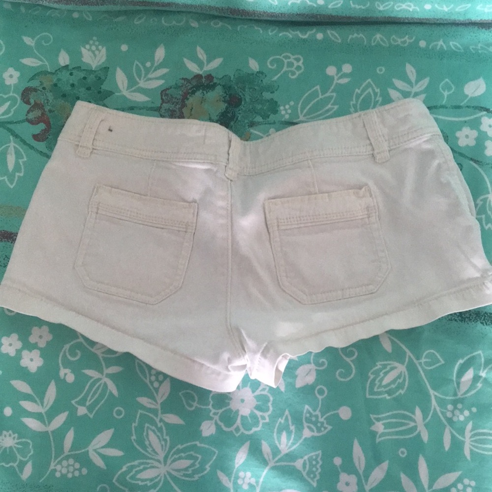 2 Abercrombie & Fitch Shorts - Picture 4 of 9